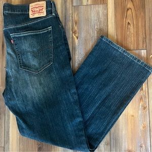 Mens Levi’s Relaxed fit Jeans, size 36W 32L, style number 559 -LIKE NEW sale